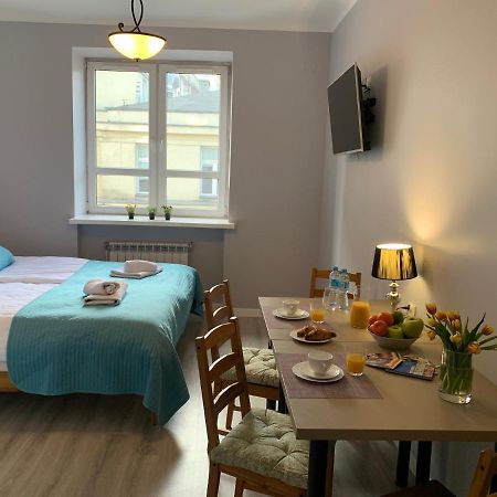Jasna Hotelik Self Check-In 华沙 外观 照片