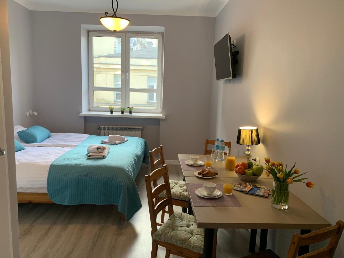 Jasna Hotelik Self Check-In 华沙 外观 照片